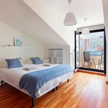 Atico Con Terraza, Vistas Al Mar Y Parking En Playa De S Lorenzo 希洪