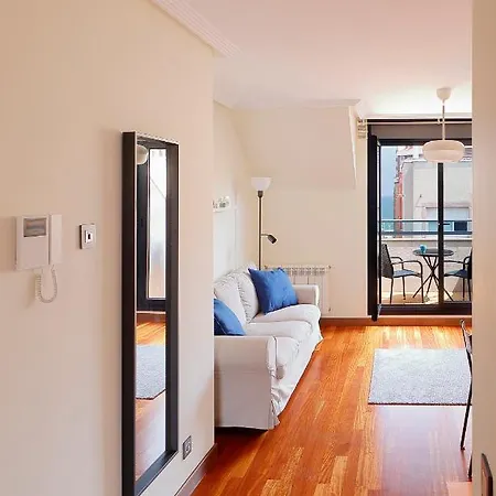 Atico Con Terraza, Vistas Al Mar Y Parking En Playa De S Lorenzo * גיחון