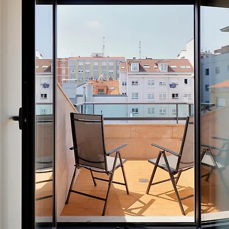 ático Con Terraza, Vistas Al Mar Y Parking En Playa De S Lorenzo Gijón