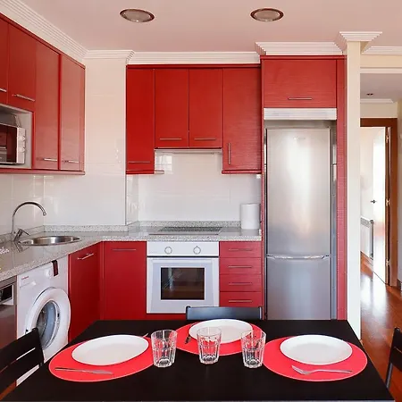 Atico Con Terraza, Vistas Al Mar Y Parking En Playa De S Lorenzo Appartement Gijón